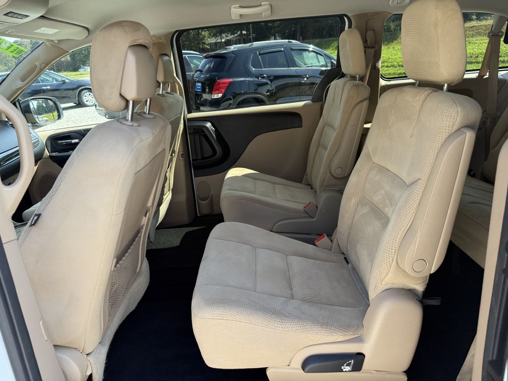 Photo 6 of this DODGE GRAND CARAVAN