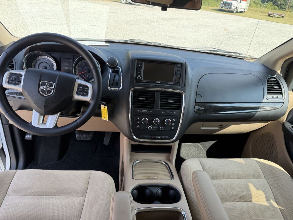 Photo 10 of this DODGE GRAND CARAVAN