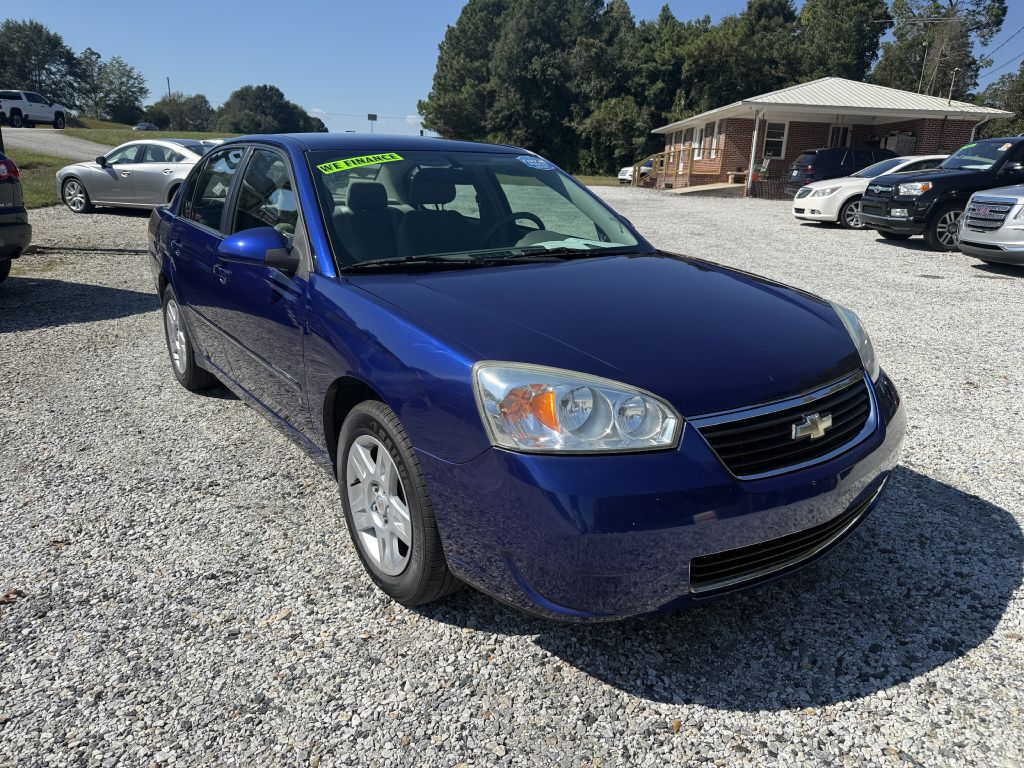 Photo 2 of this CHEVROLET MALIBU