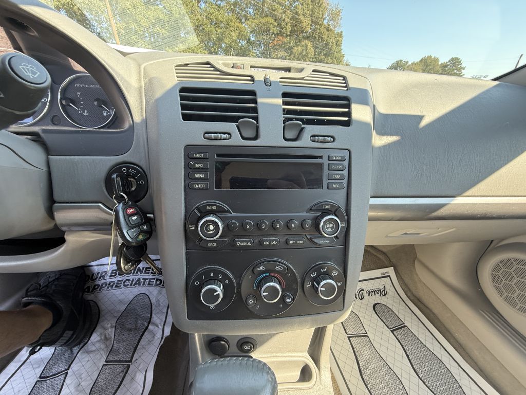 Photo 10 of this CHEVROLET MALIBU