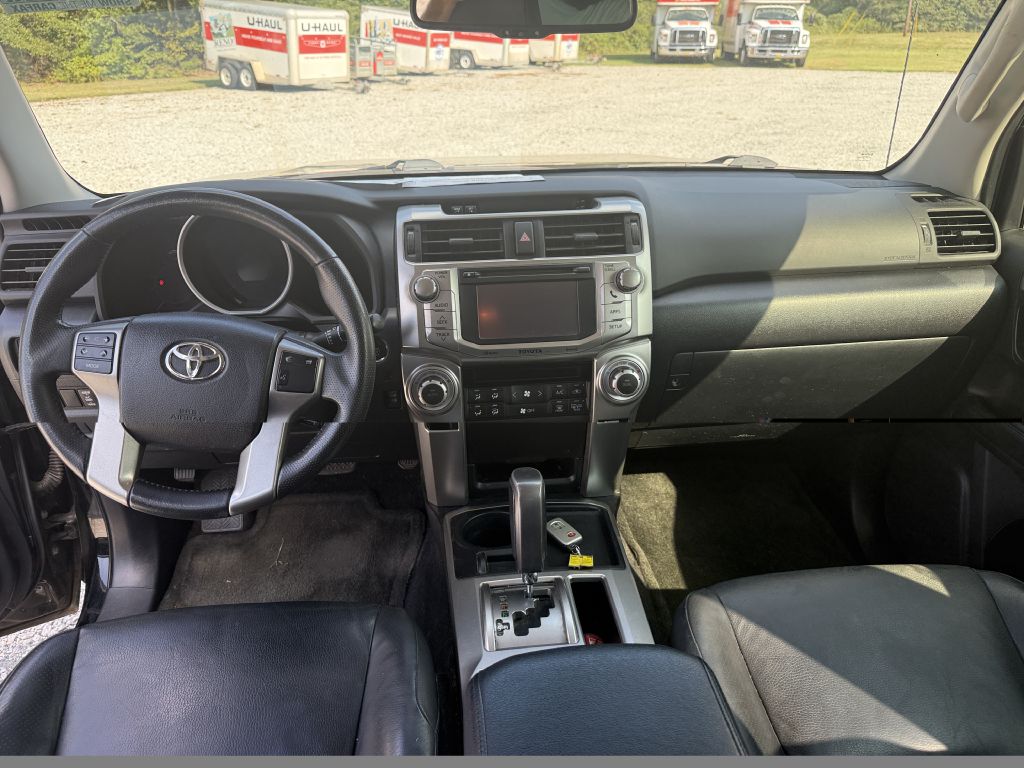 Photo 9 of this TOYOTA 4RUNNER