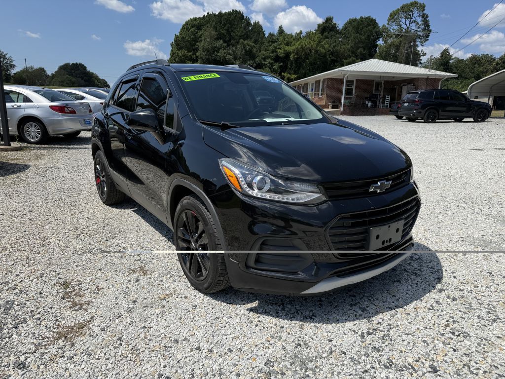 Photo 2 of this CHEVROLET TRAX