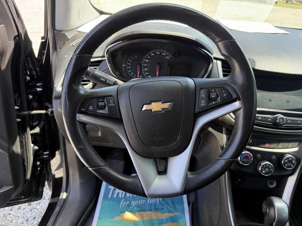 Photo 8 of this CHEVROLET TRAX