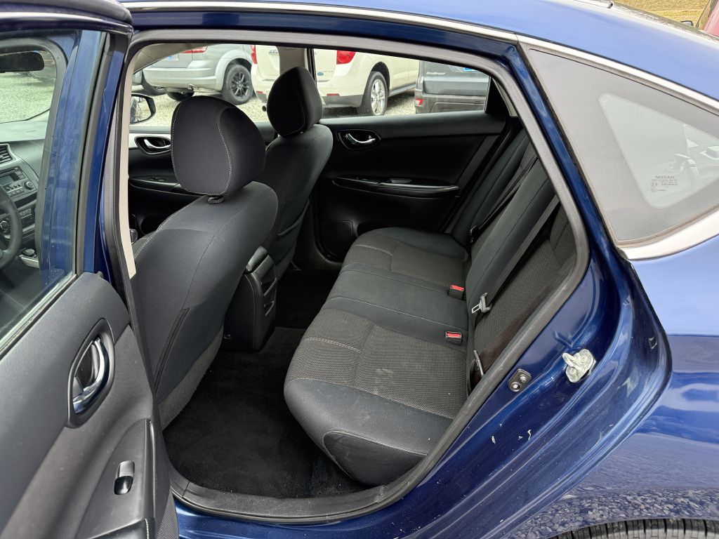 Photo 6 of this NISSAN SENTRA