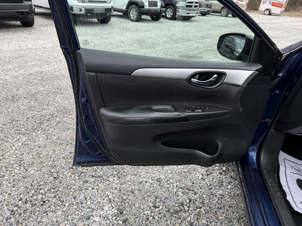 Photo 8 of this NISSAN SENTRA