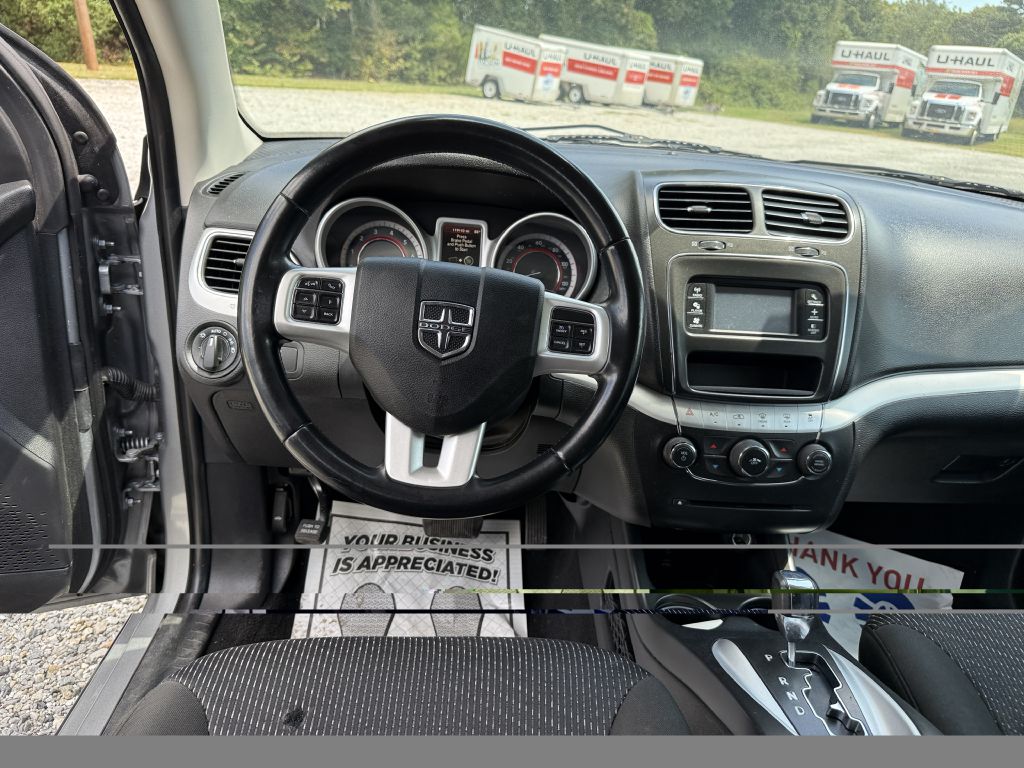 Photo 9 of this DODGE JOURNEY