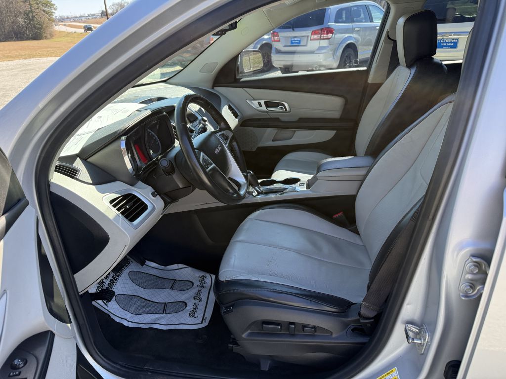 Photo 5 of this GMC TERRAIN