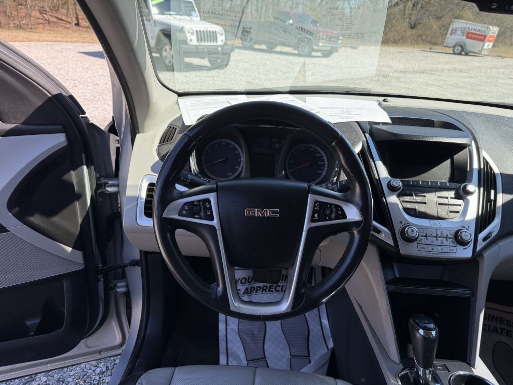 Photo 8 of this GMC TERRAIN