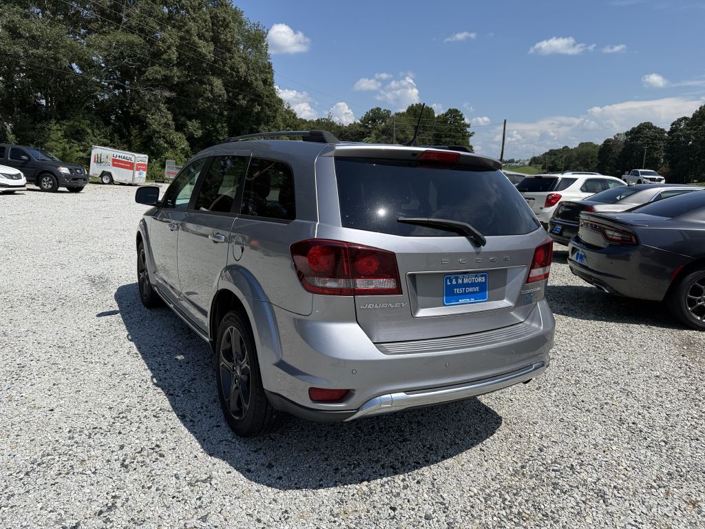 Photo 4 of this DODGE JOURNEY