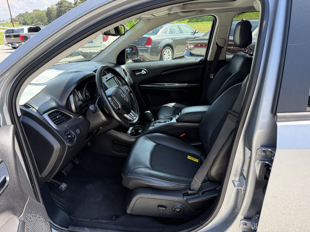 Photo 5 of this DODGE JOURNEY