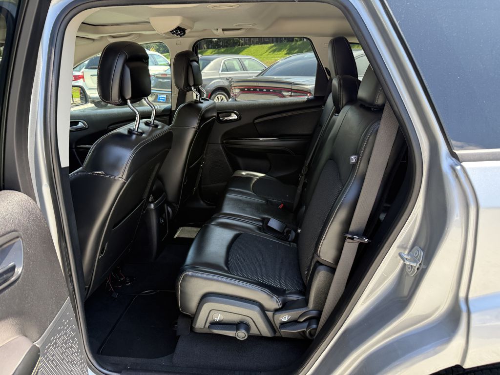 Photo 6 of this DODGE JOURNEY