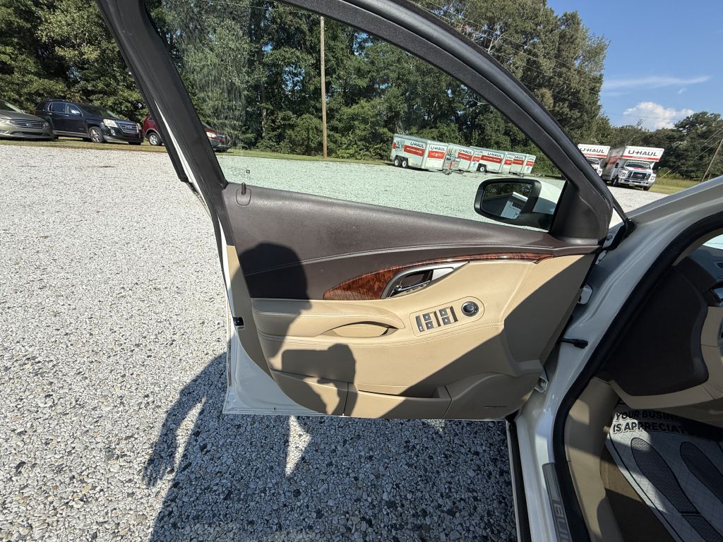 Photo 10 of this BUICK LACROSSE