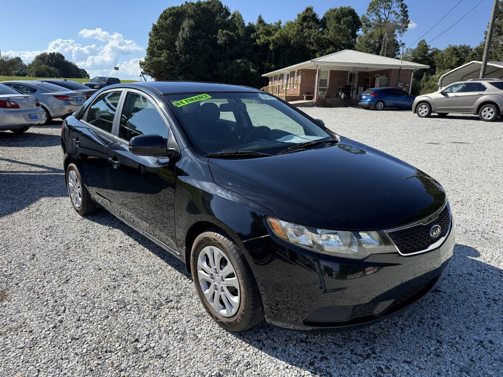 Photo 2 of this KIA FORTE