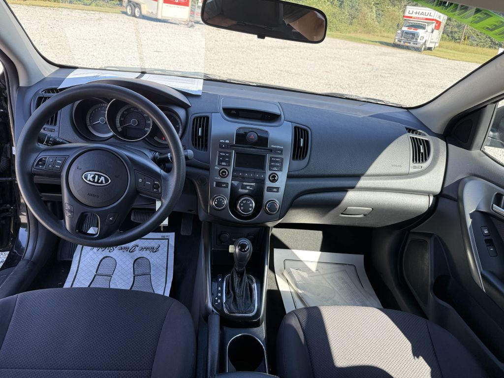 Photo 8 of this KIA FORTE