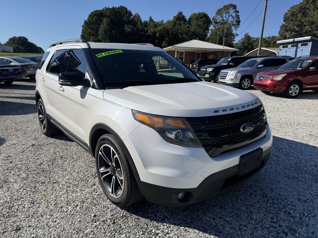 Photo 2 of this FORD EXPLORER