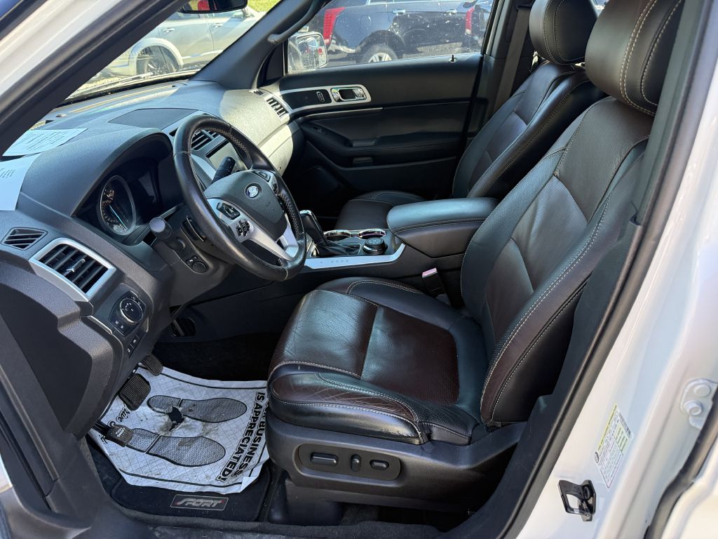 Photo 5 of this FORD EXPLORER