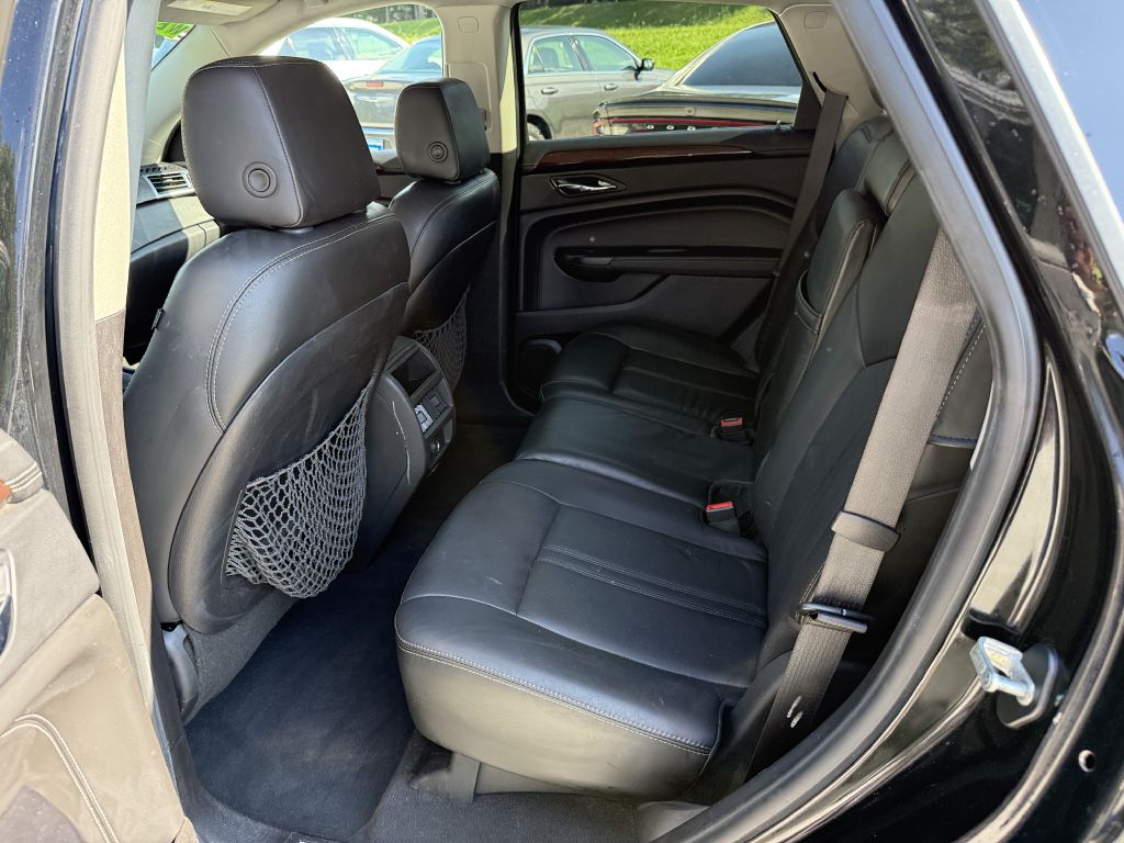 Photo 6 of this CADILLAC SRX