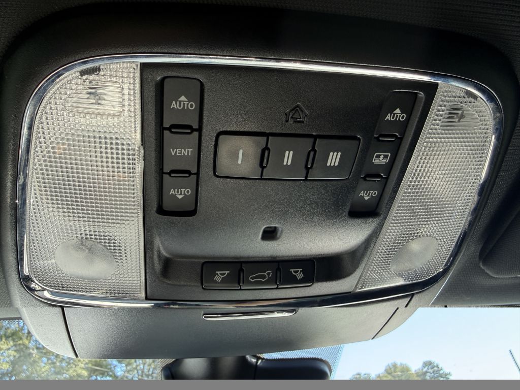 Photo 14 of this JEEP GRAND CHEROKEE