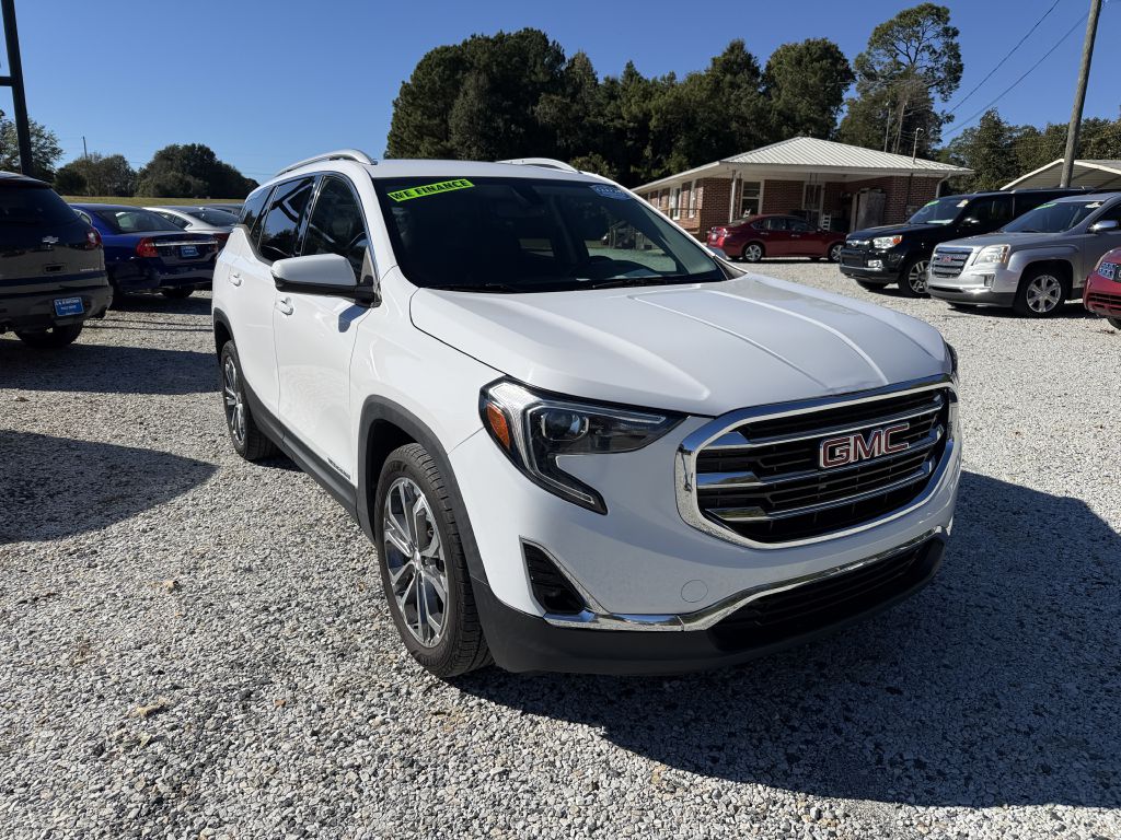 Photo 2 of this GMC TERRAIN
