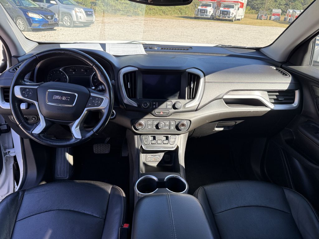 Photo 9 of this GMC TERRAIN