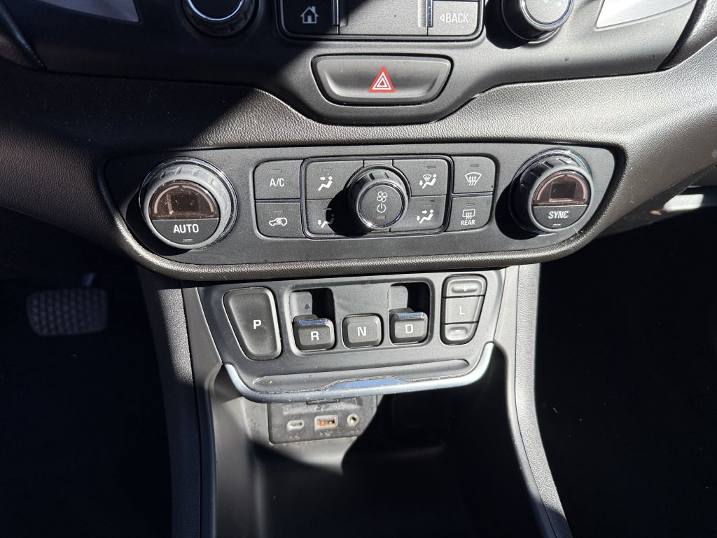 Photo 11 of this GMC TERRAIN