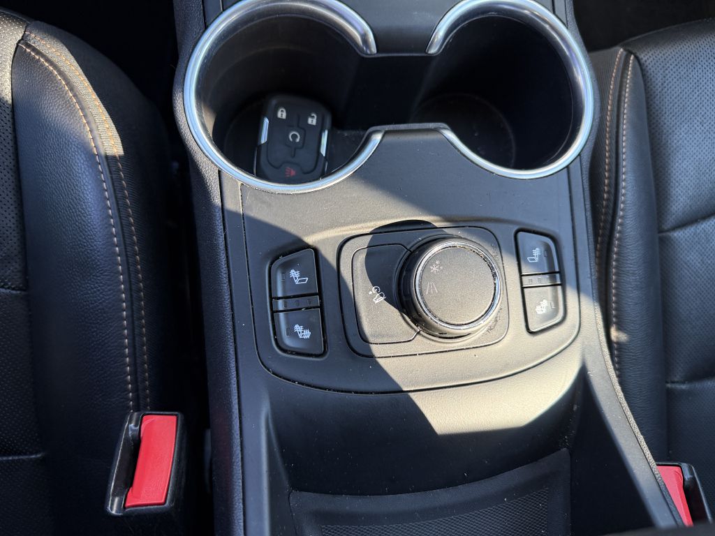 Photo 12 of this GMC TERRAIN