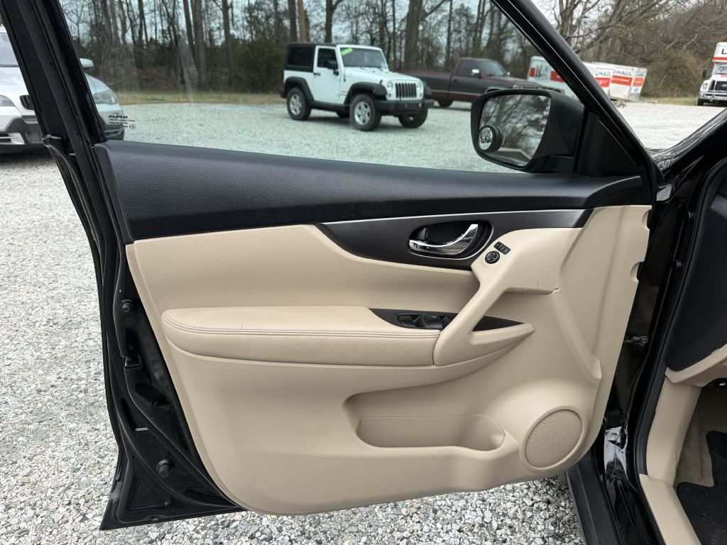 Photo 10 of this NISSAN ROGUE