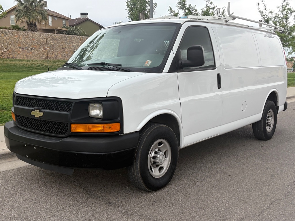 2015 Chevrolet Express 2500 Work Van HD's photo
