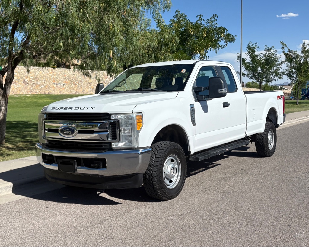2017 Ford F-250 XL 4x4 SuperCab 8' Box's photo