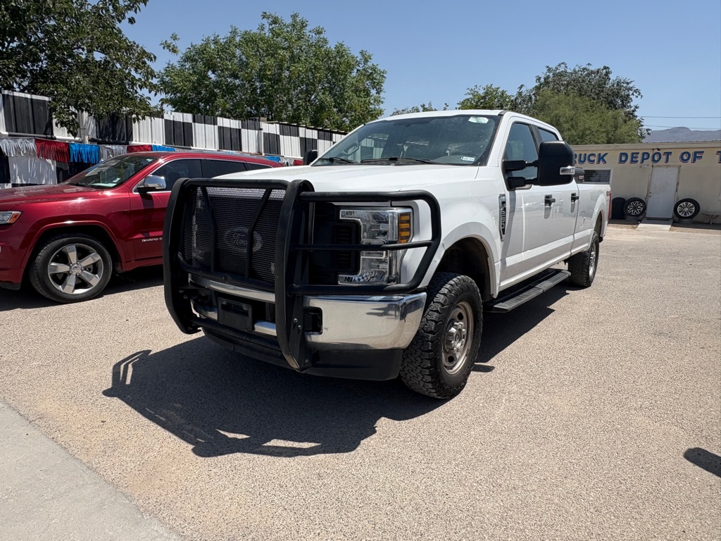 2018 Ford F-250 XL 4x4 Crew Cab 8' Box's photo