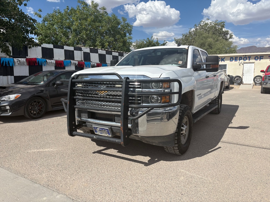 2018 Chevrolet Silverado HD Work Truck 4WD Crew Cab Standard Box's photo
