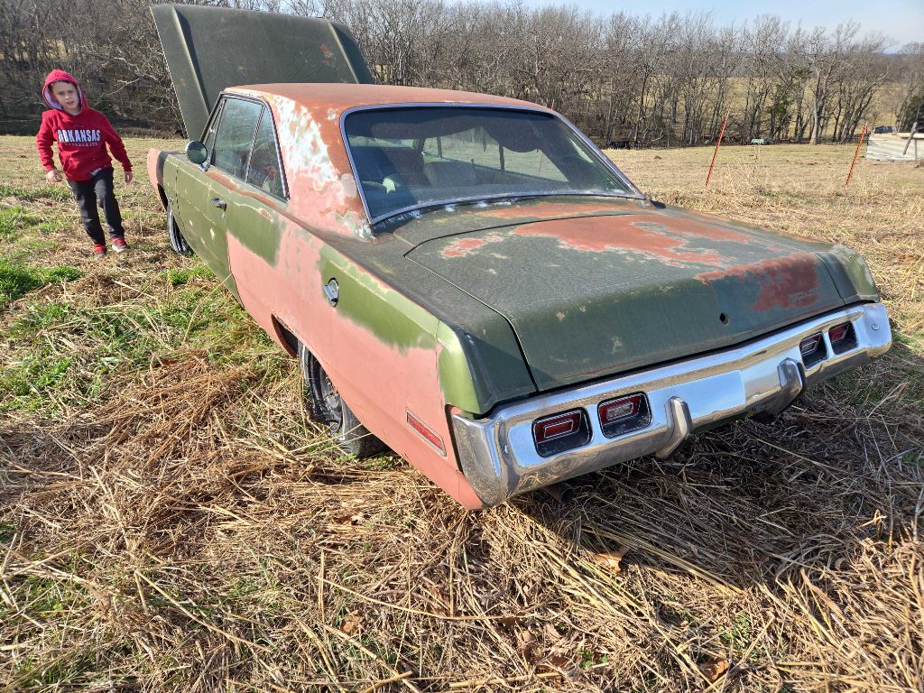 Photo 2 of this DODGE DART