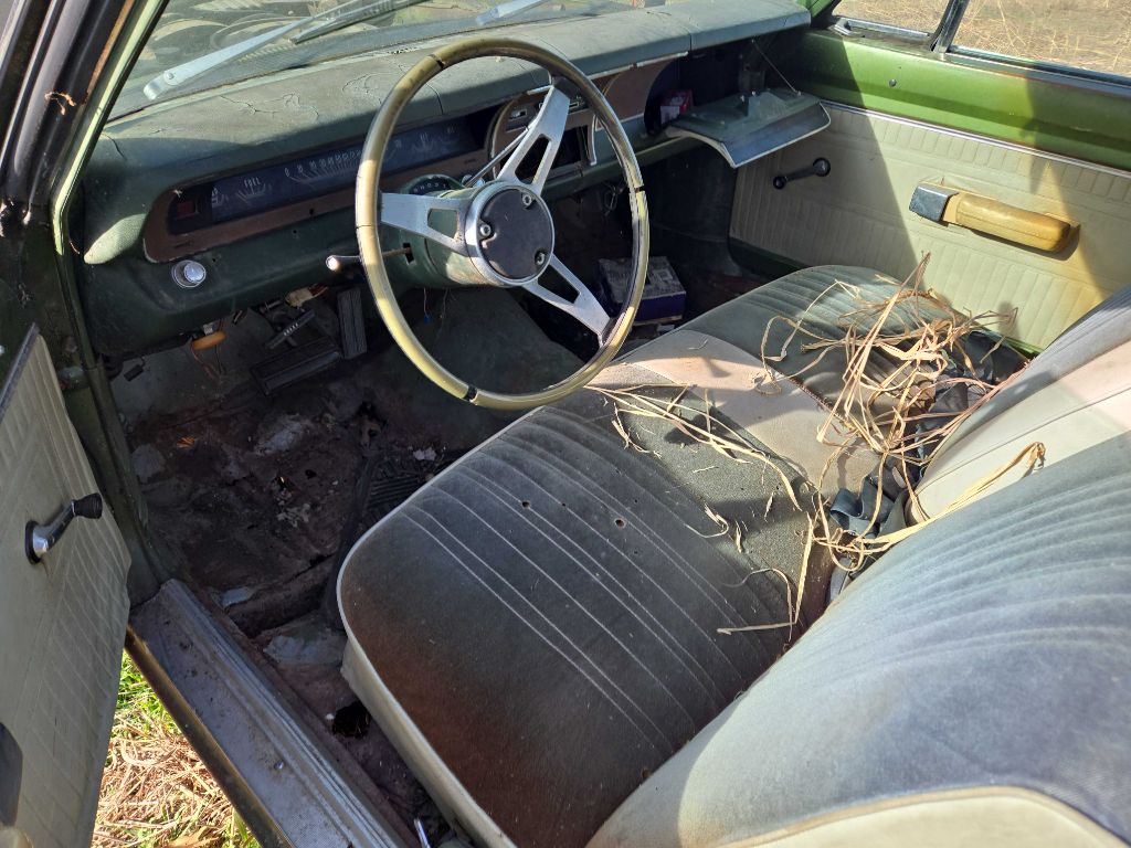 Photo 10 of this DODGE DART