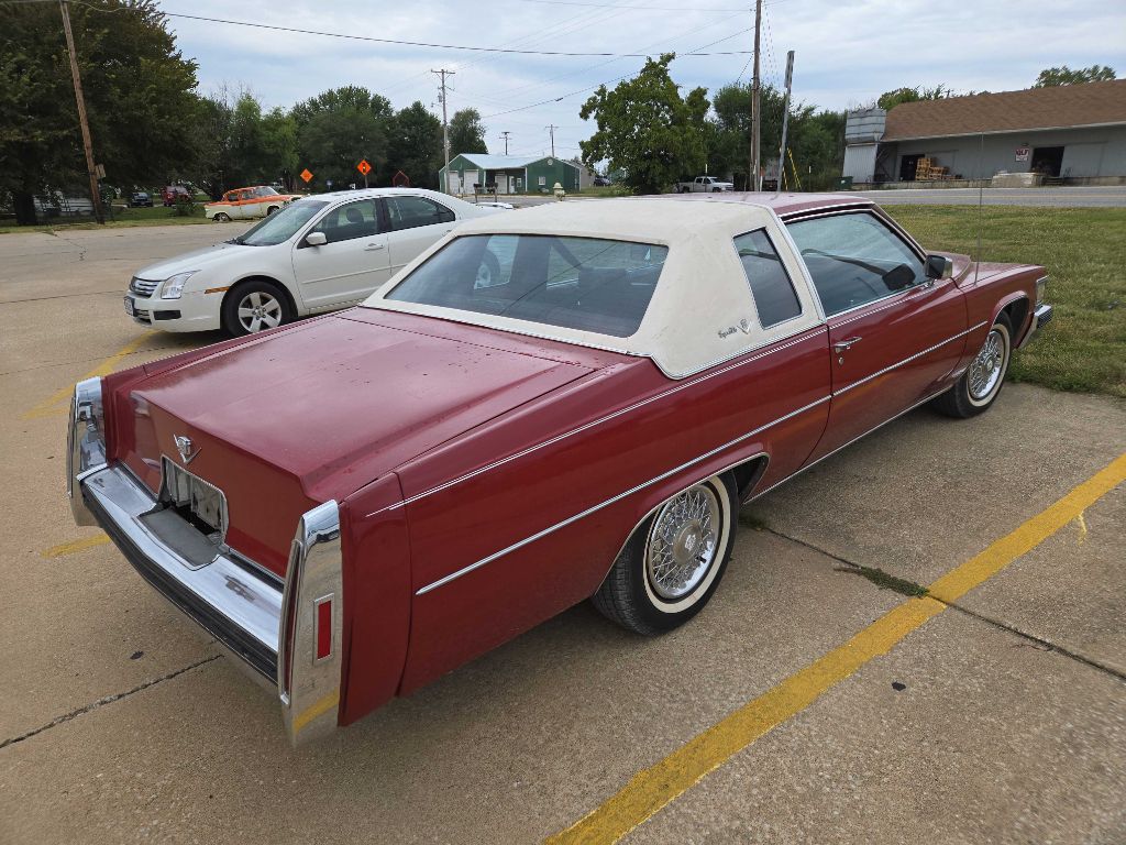 Photo 4 of this CADILLAC COUPE DEVILLE