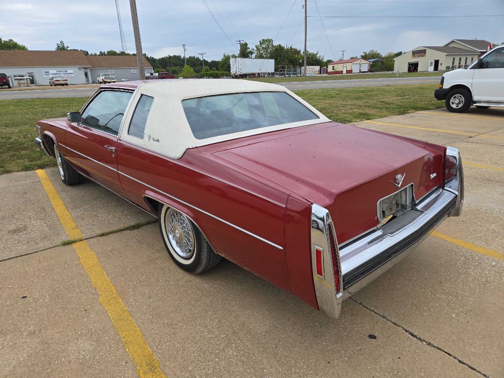 Photo 2 of this CADILLAC COUPE DEVILLE