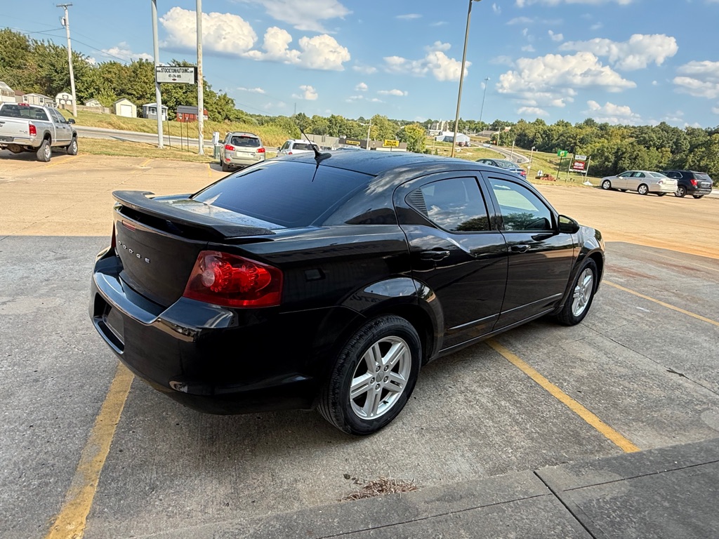Photo 5 of this DODGE AVENGER