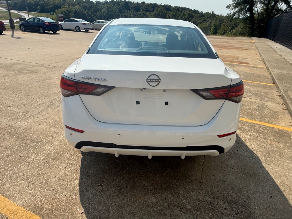 Photo 4 of this NISSAN SENTRA