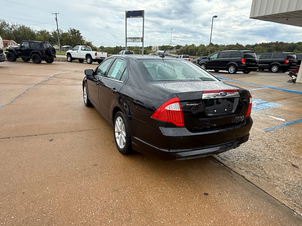 Photo 3 of this FORD FUSION