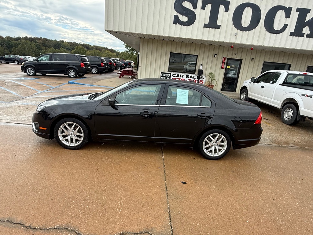 Photo 2 of this FORD FUSION