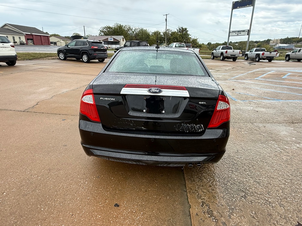 Photo 4 of this FORD FUSION