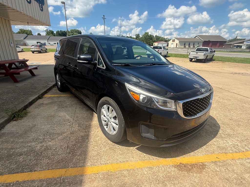 Photo 7 of this KIA SEDONA