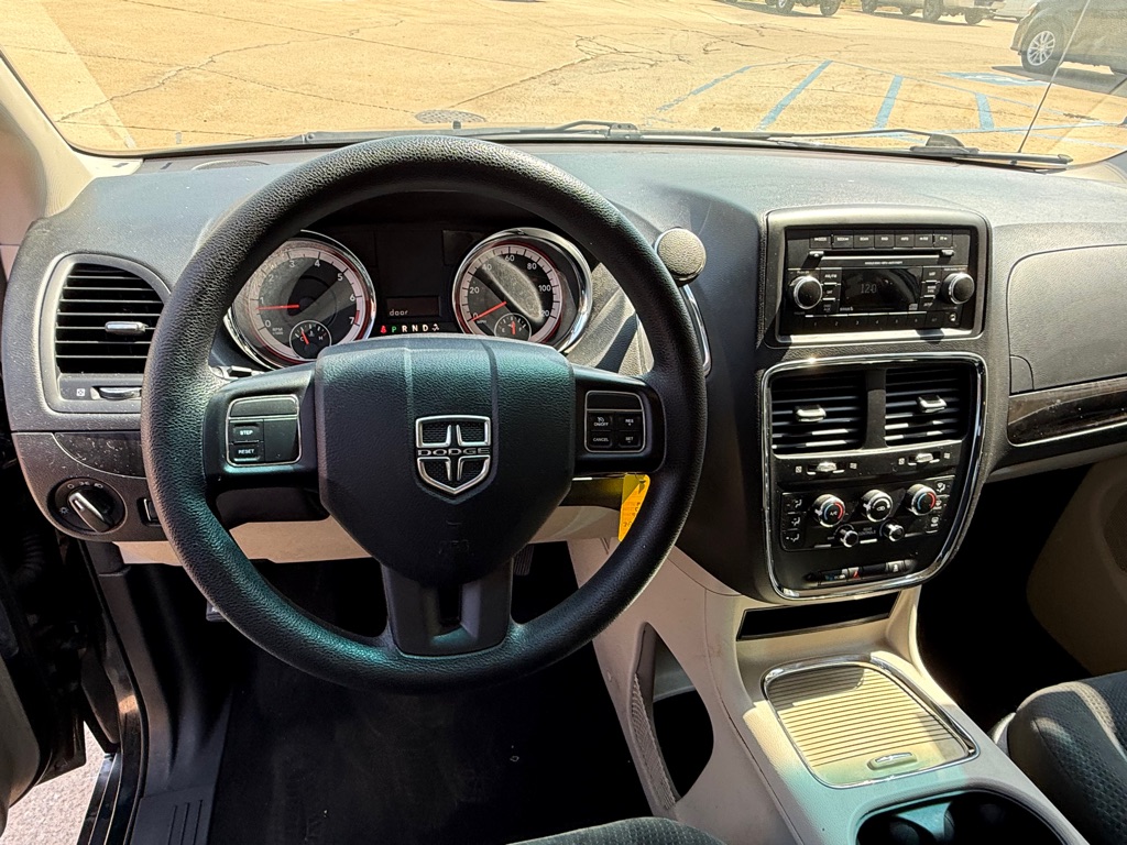 Photo 14 of this DODGE GRAND CARAVAN