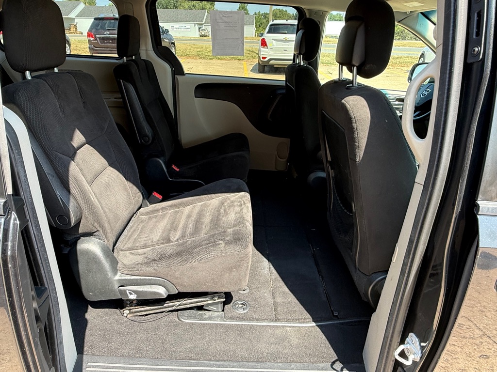Photo 11 of this DODGE GRAND CARAVAN