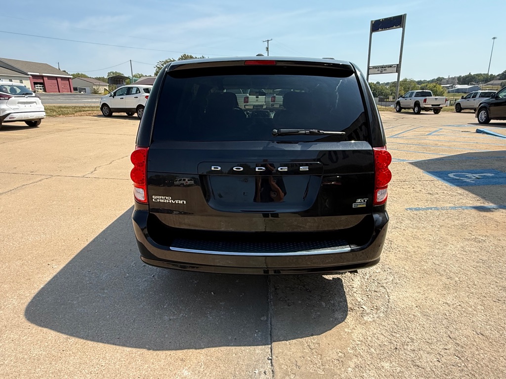 Photo 4 of this DODGE GRAND CARAVAN