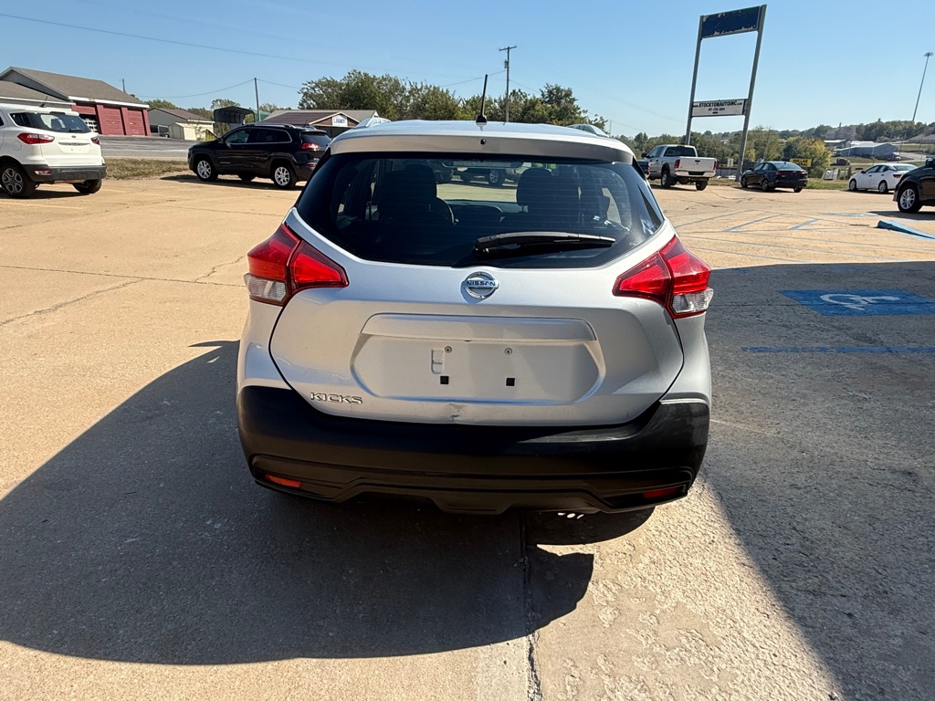 Photo 4 of this NISSAN KICKS