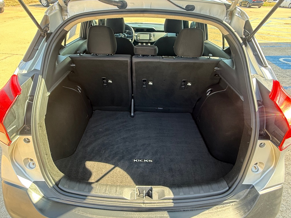 Photo 9 of this NISSAN KICKS