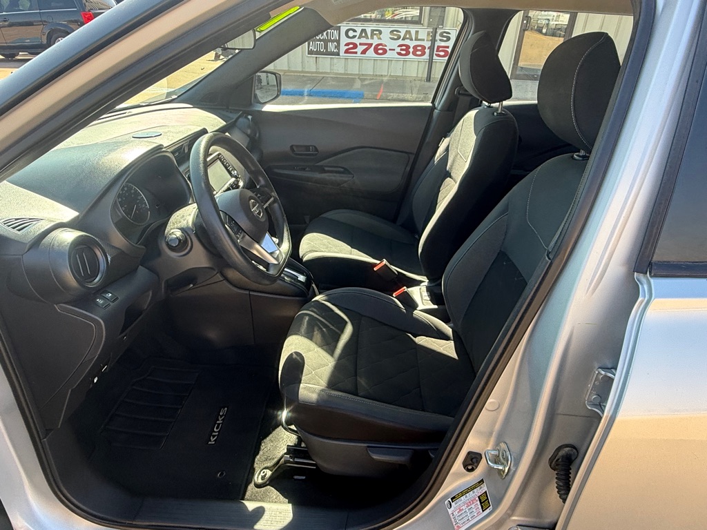 Photo 13 of this NISSAN KICKS