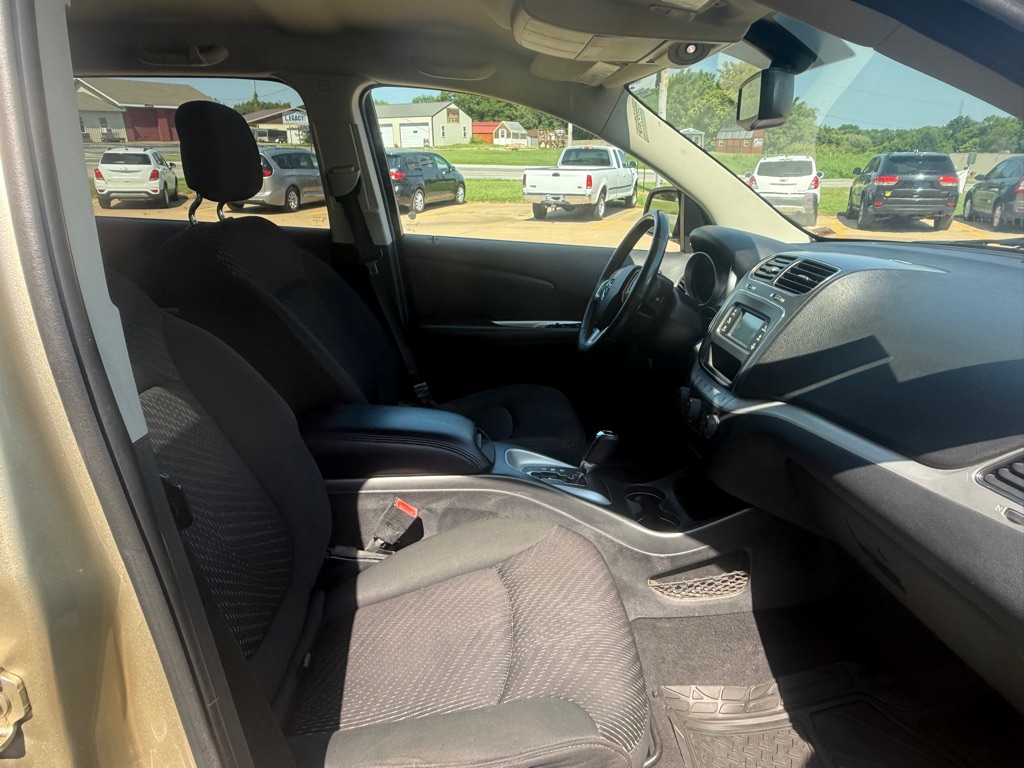 Photo 12 of this DODGE JOURNEY