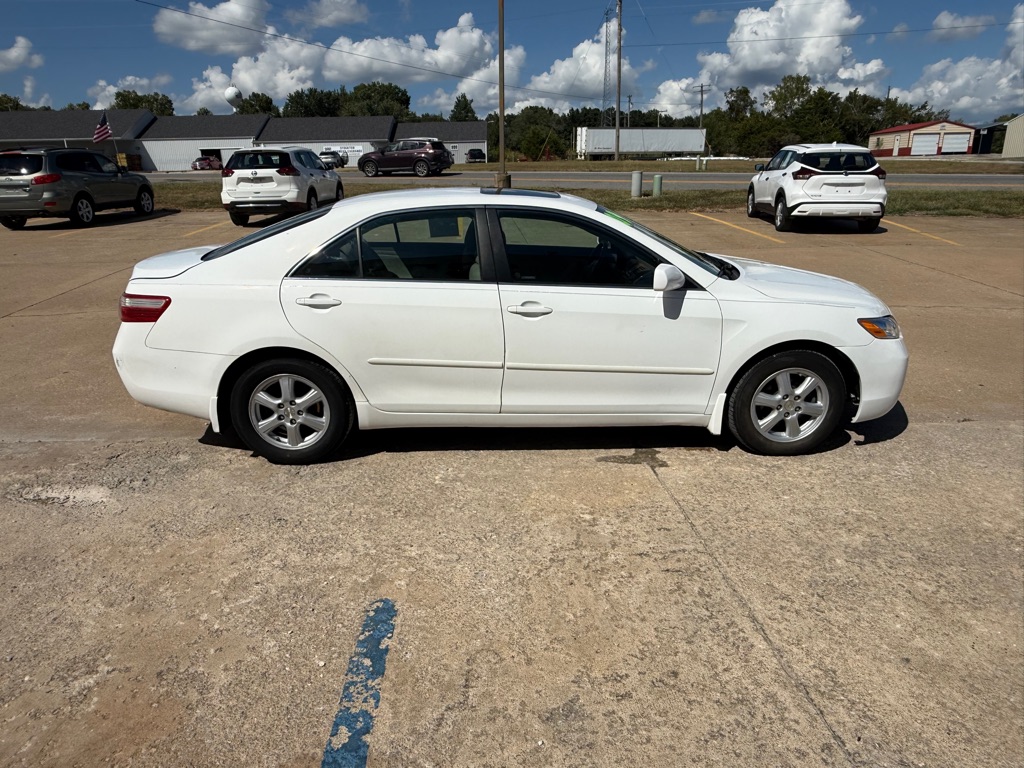 Photo 6 of this TOYOTA CAMRY