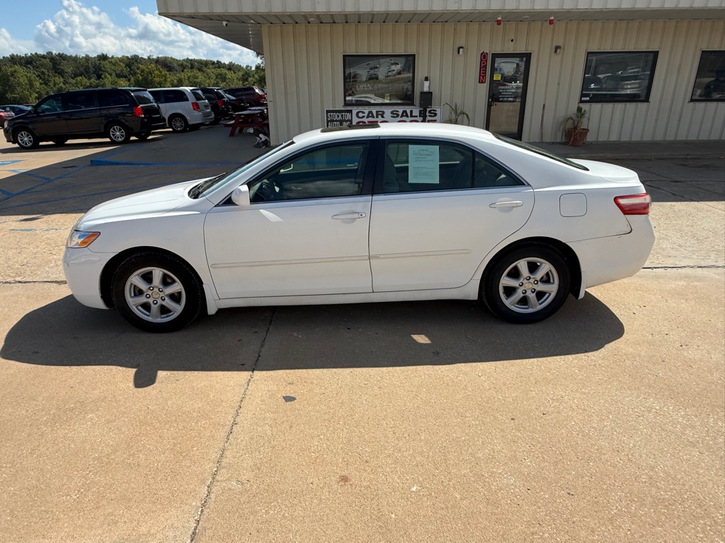Photo 2 of this TOYOTA CAMRY
